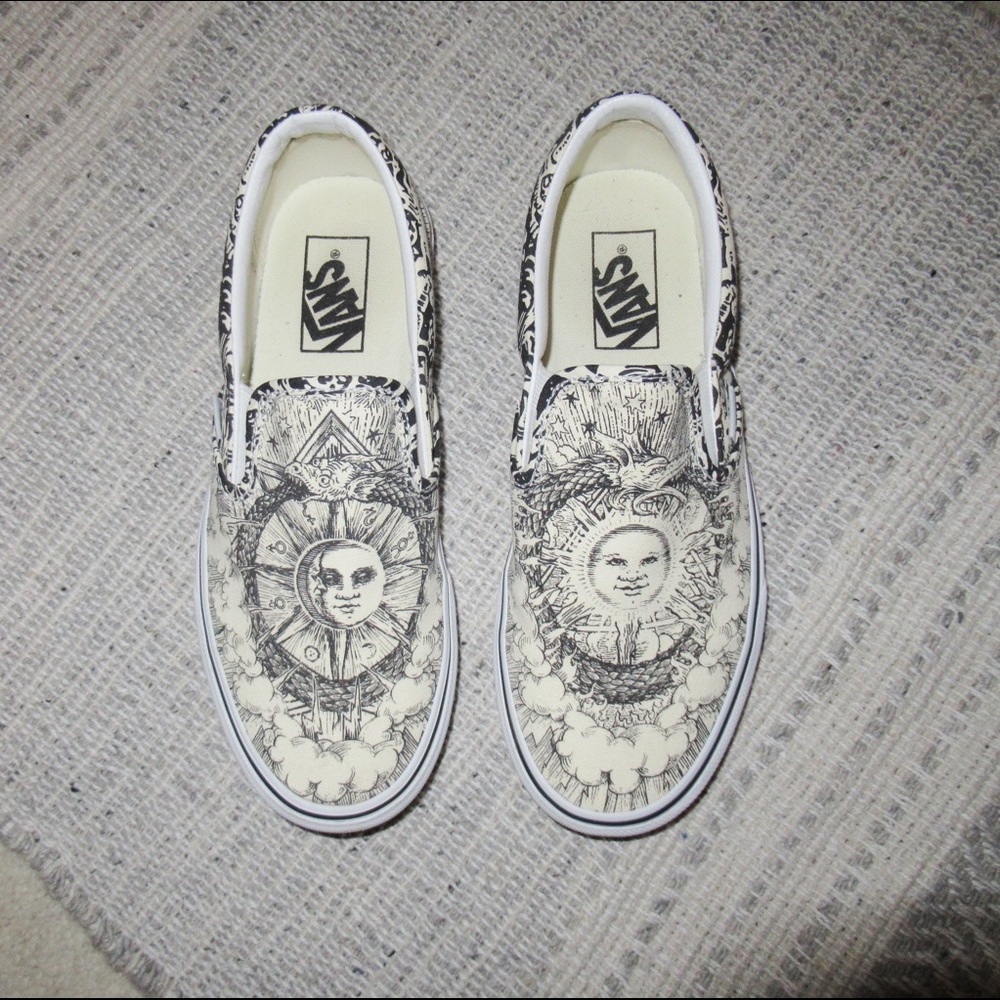 sun & moon vans